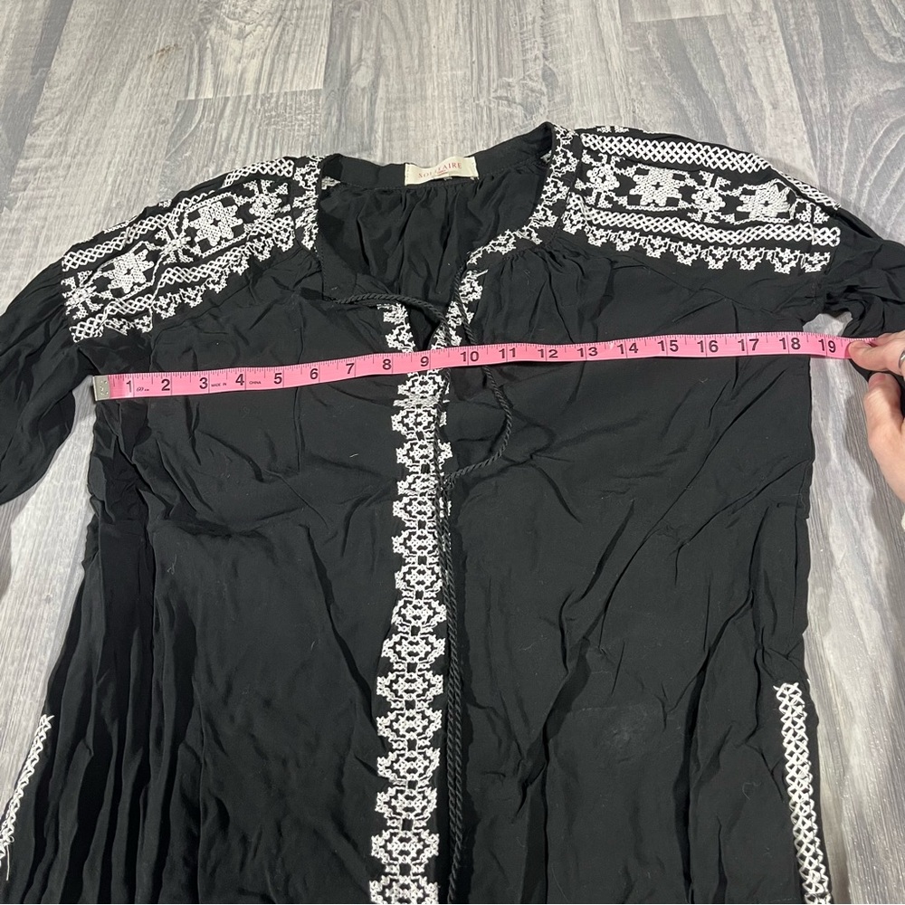 Solitaire Black and White Embroidered Women's Top; Small - Picture 5 of 9